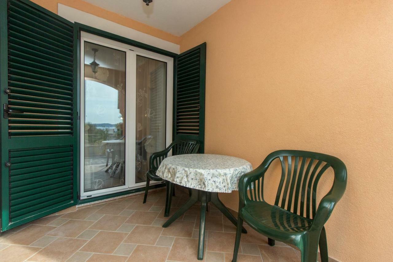 Villa Bozena Brodarica  Exteriör bild