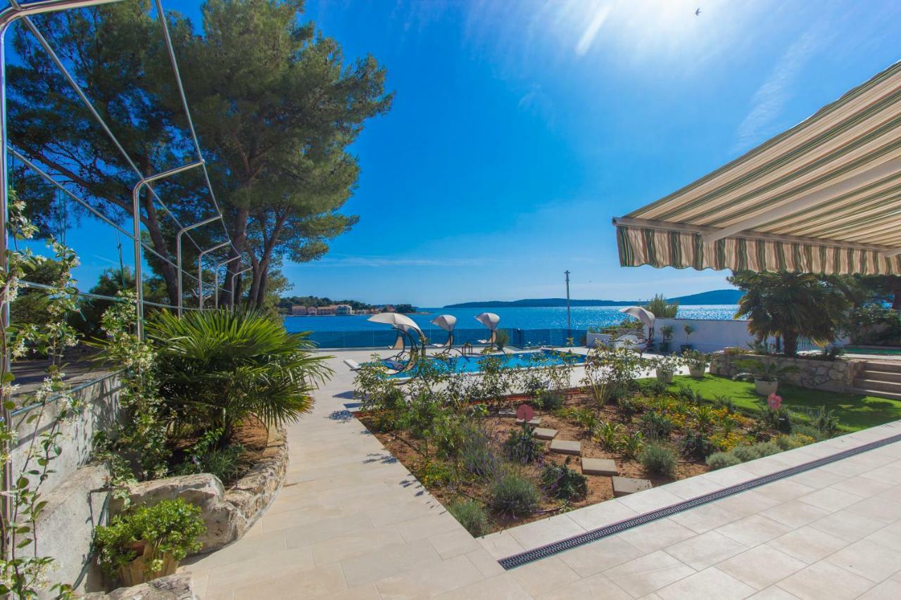 Villa Bozena Brodarica  Exteriör bild