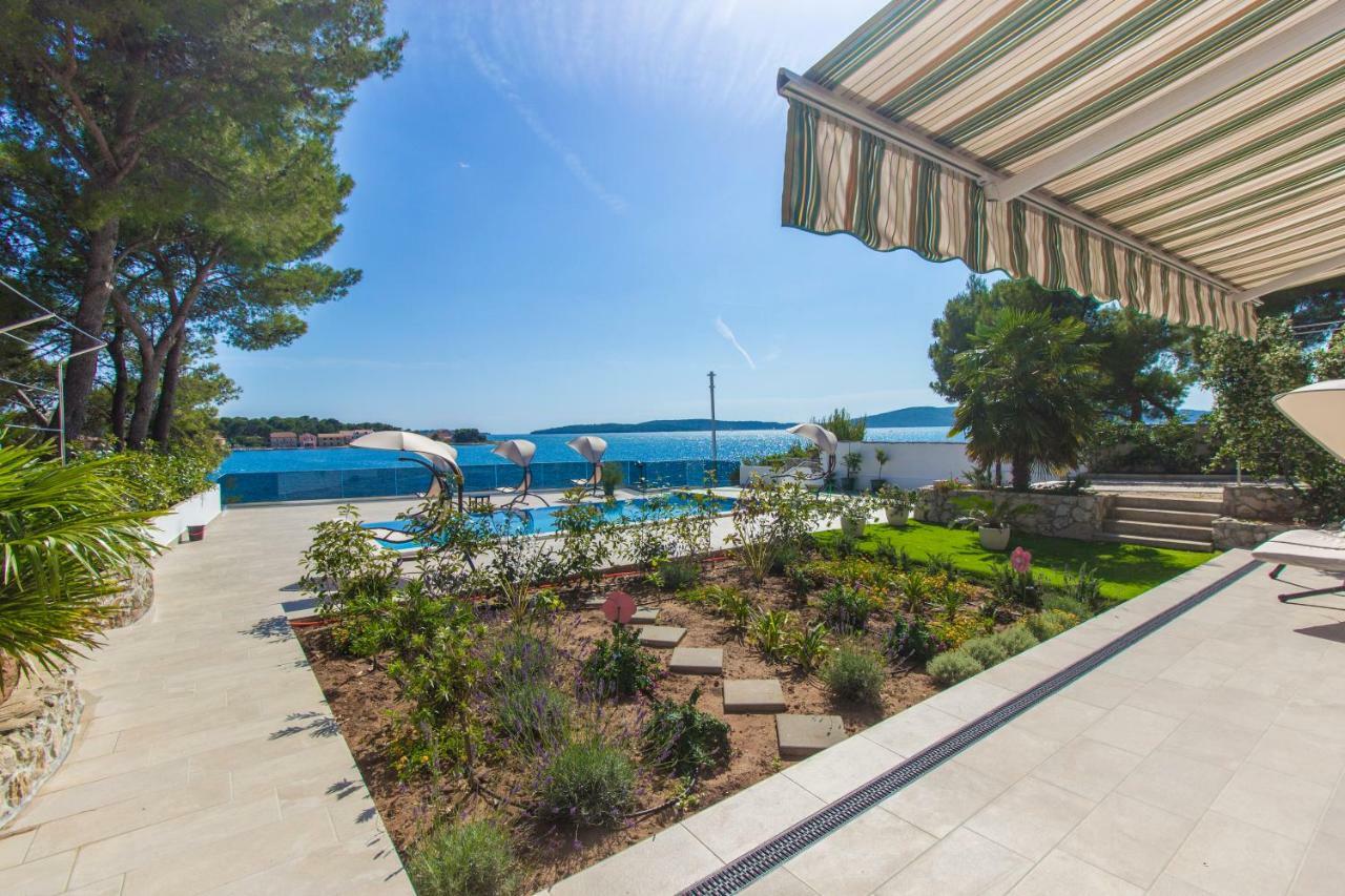 Villa Bozena Brodarica  Exteriör bild