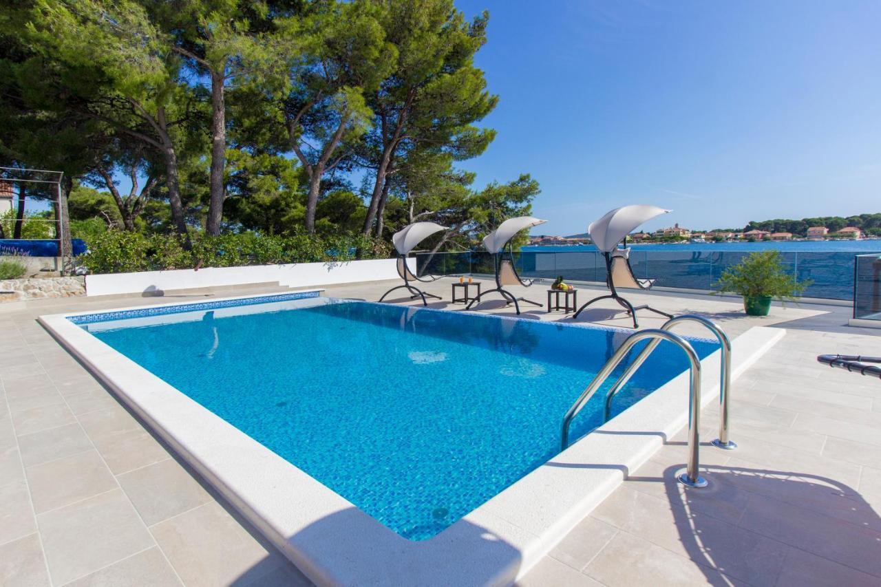Villa Bozena Brodarica  Exteriör bild